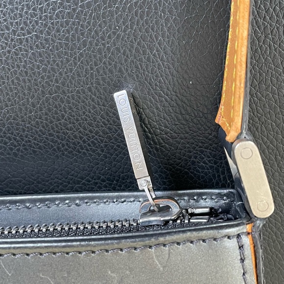 Pre-loved Louis Vuitton Vintage Monogram Mat Fowler Bag / Verified Authentic - Picture 9 of 11